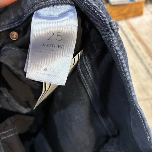 Mother Denim The Swooner jeans size 25 - Picture 3 of 3